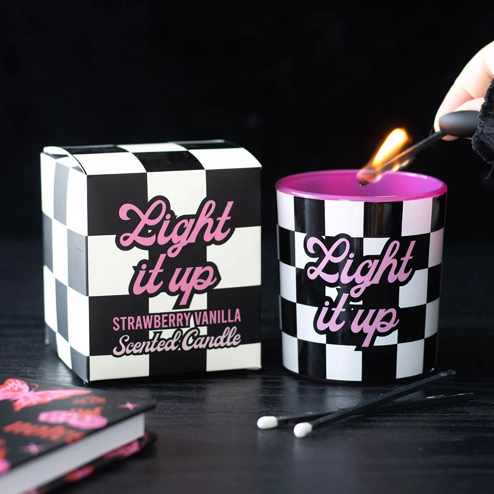 Strawberry & Vanilla Scented Checkered Candle