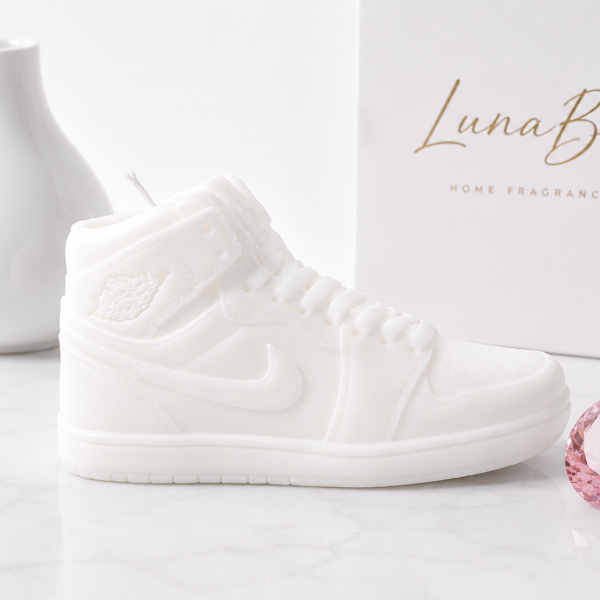 NAJ 1 High Top Candle